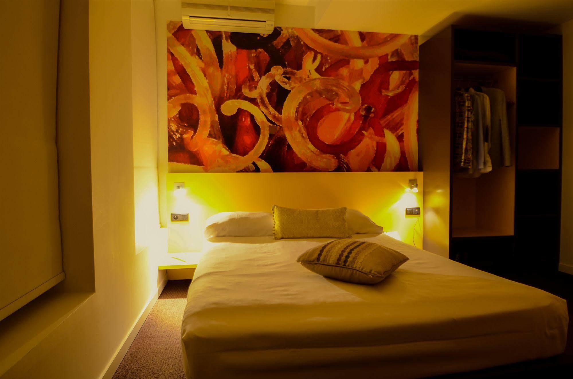 Hotel Hors-Chateau - Liege Centre Historique Luaran gambar